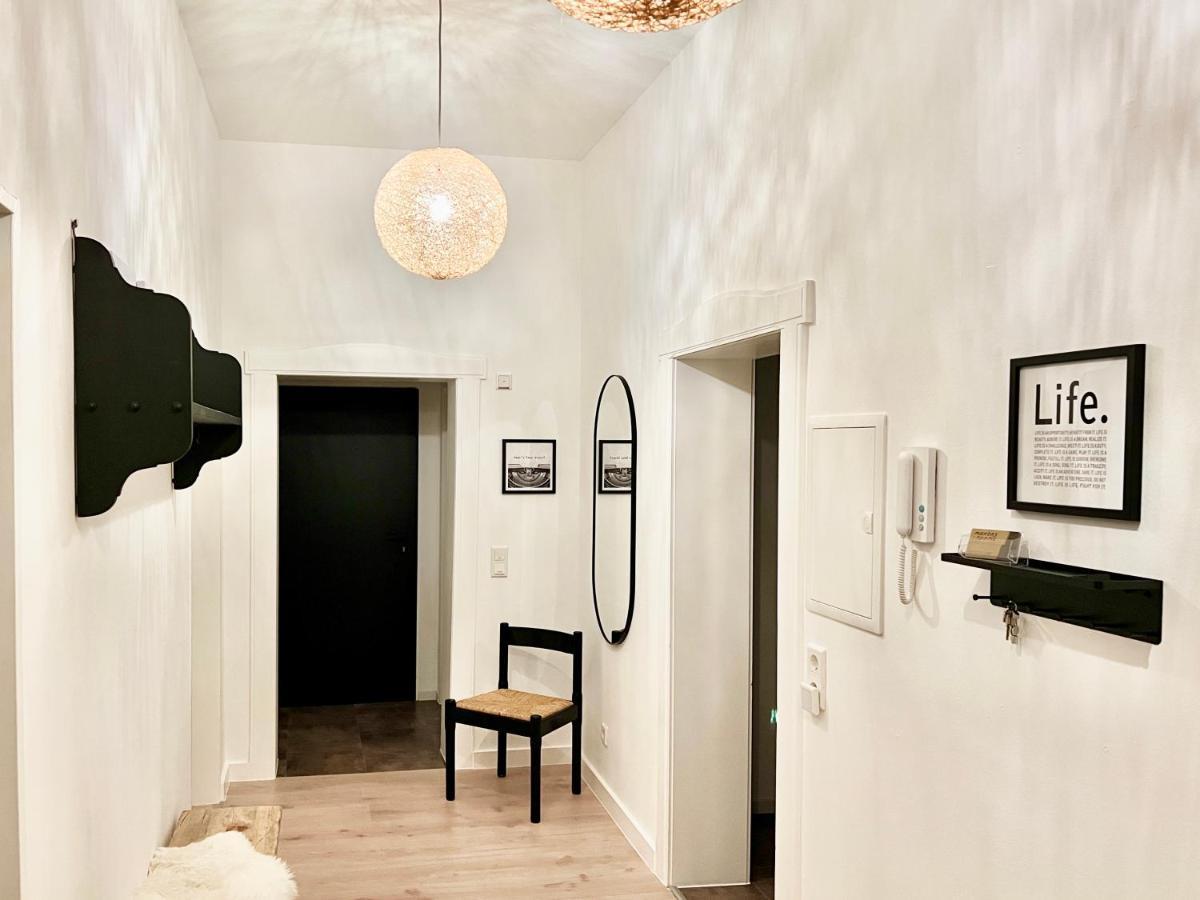 Makers And Rooms Apartment 01 Pauline 110Qm Parkplatz 1-4 Personen Detmold Exteriör bild